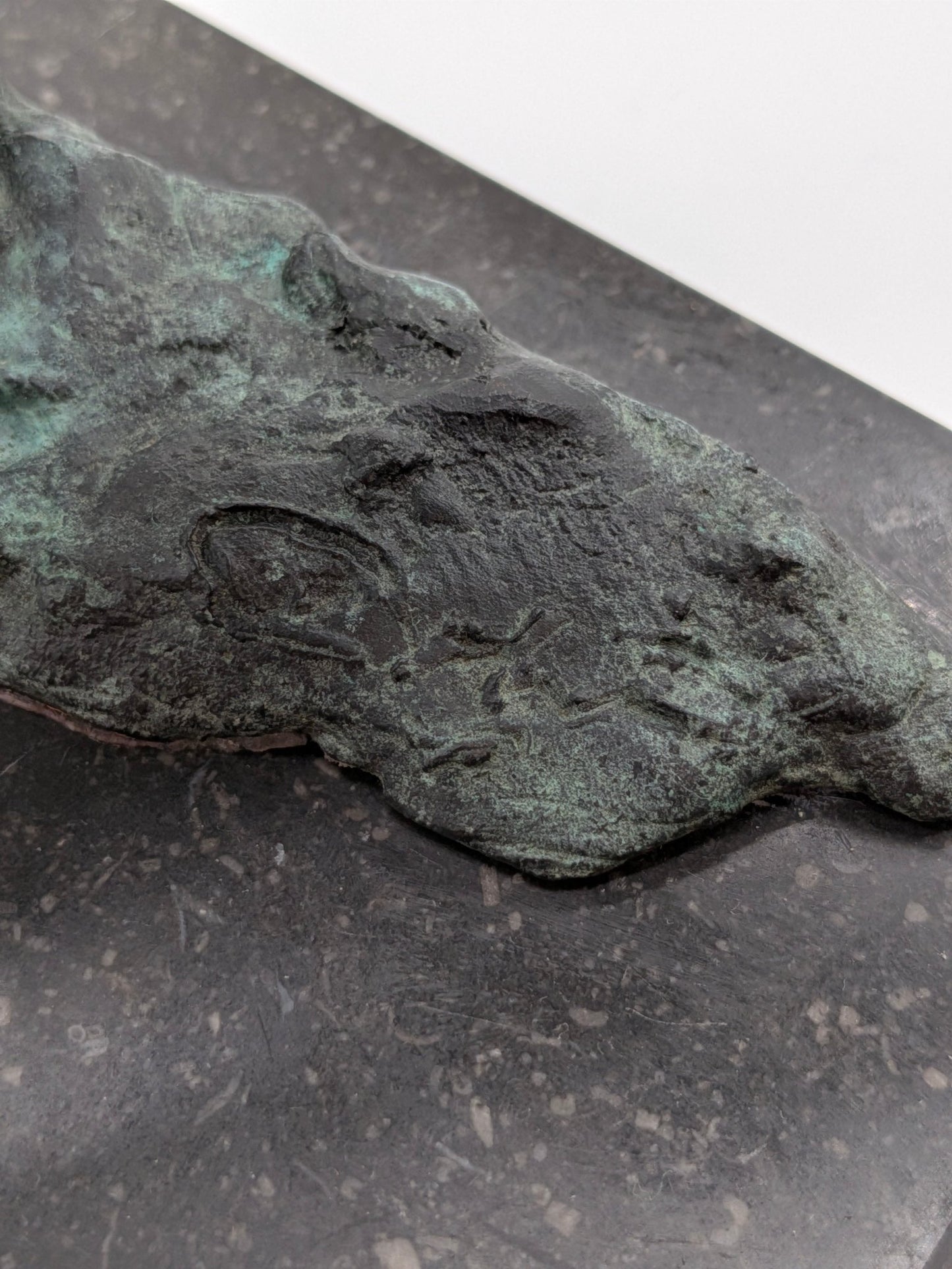 John Verhagen - Zittend op een bankje - Holland Heritage Gallery