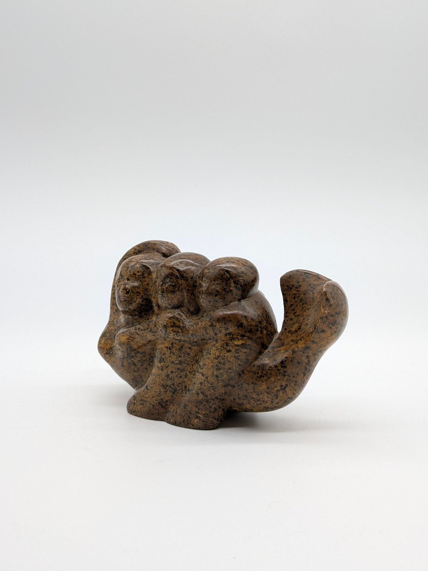 A.L. Gesigneerd - 3 figuren op een vis - Holland Heritage Gallery