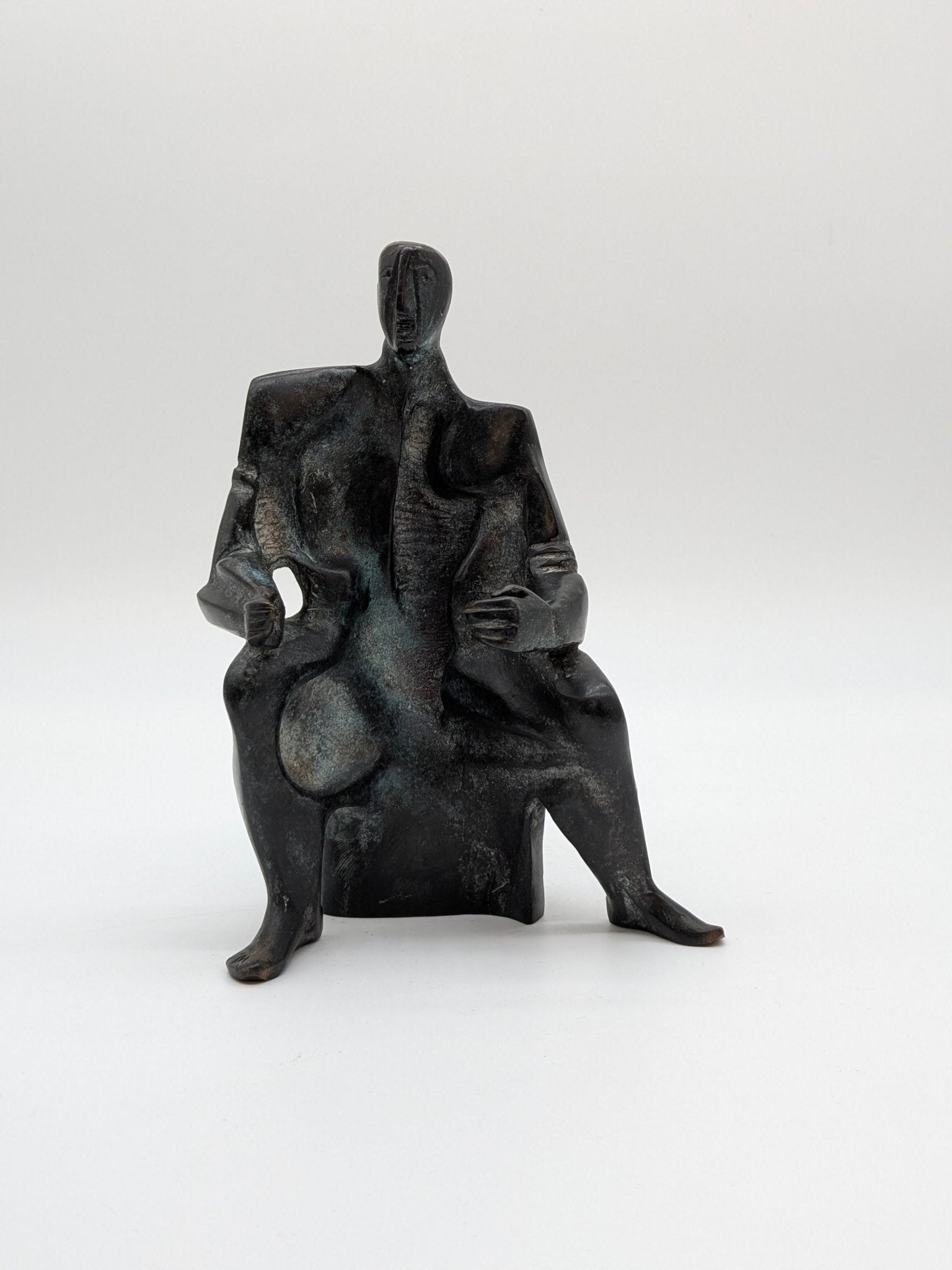 Fons Bemelmans - Gezin 1 beeld van vader en 1 van moeder met kind - Holland Heritage Gallery