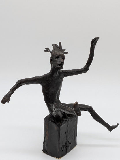 Ina van Faassen - Zittende man - Holland Heritage Gallery