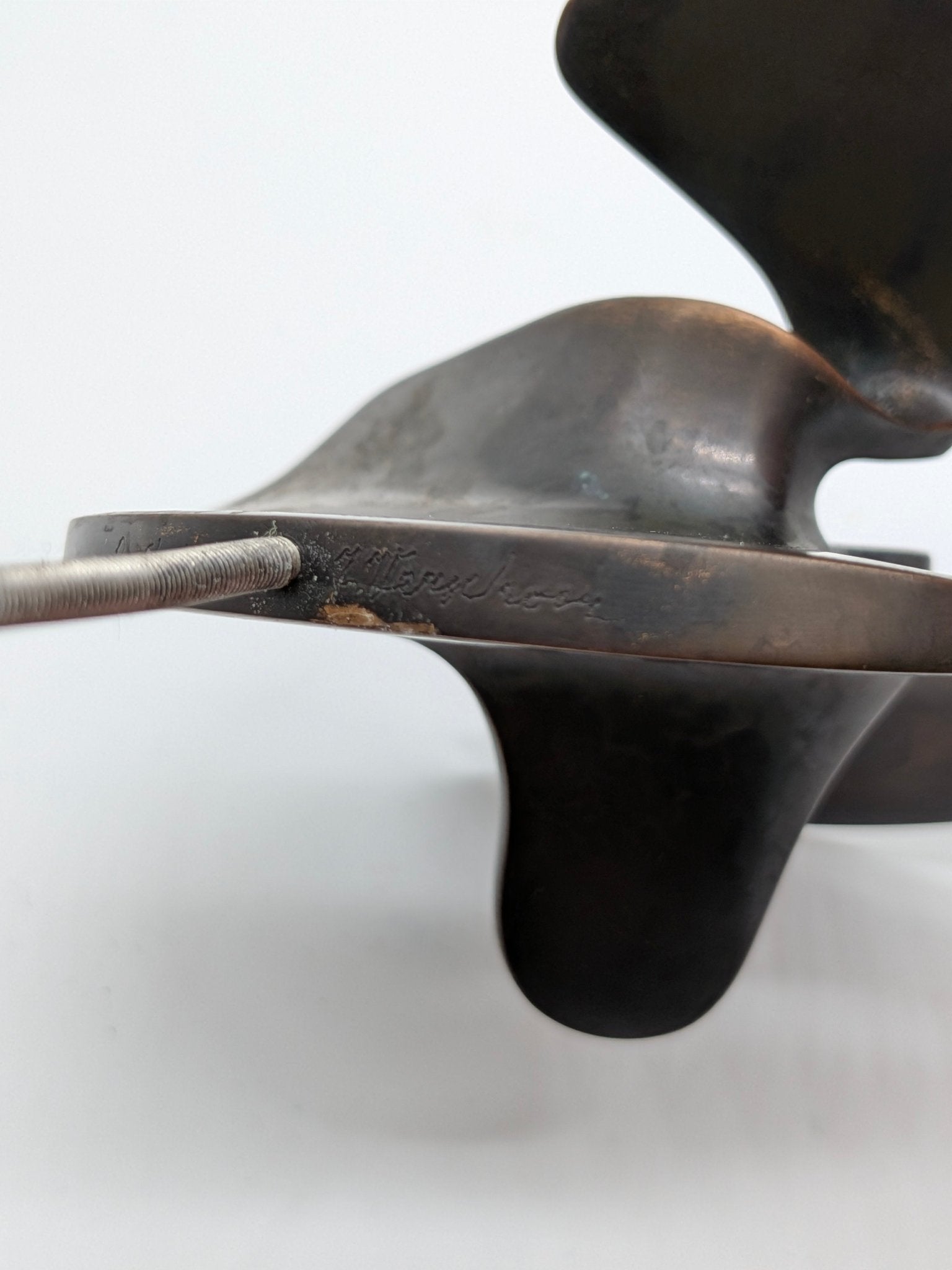 Jan Verschoor - Abstract gepatineerd op sokkel (2000)