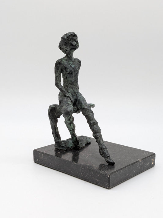 John Verhagen - Zittend op een bankje - Holland Heritage Gallery