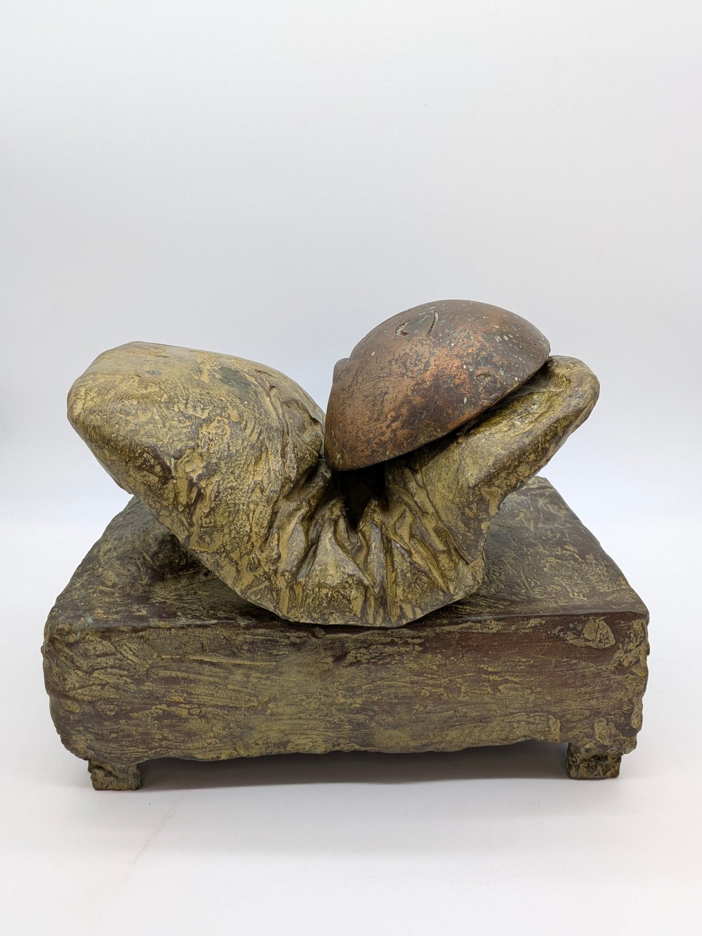 Maja van Hall - Brons met goud gele patina - Slapende zon 1/6 (1998)
