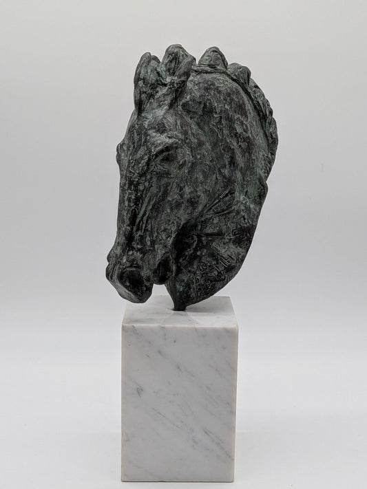 Margot Hudig - Heldring - Paardenhoofd op sokkel - Holland Heritage Gallery