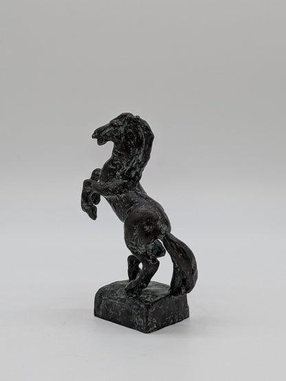 Margot Hudig - Heldring - Steigerend paard