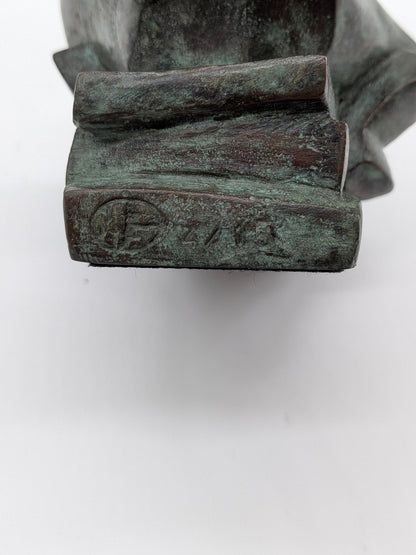 Margriet Barends - Figuur op slee 4/15 - Holland Heritage Gallery