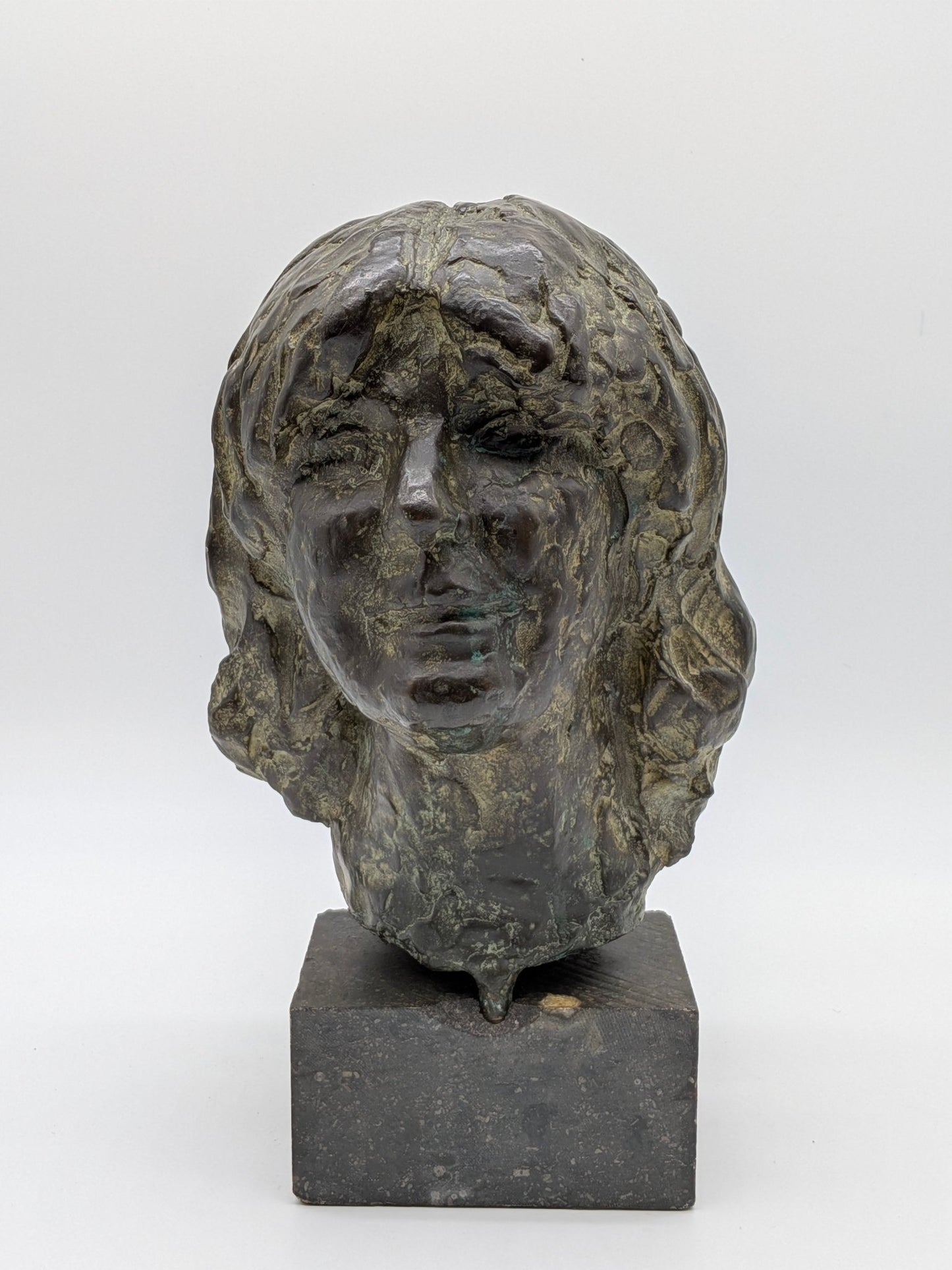 Marie Andriessen - Hoofd op sokkel - Holland Heritage Gallery