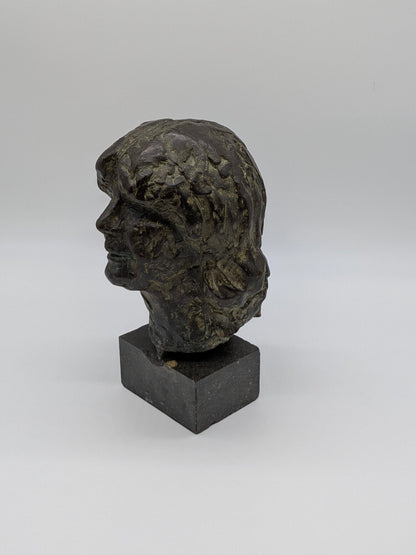 Marie Andriessen - Hoofd op sokkel - Holland Heritage Gallery