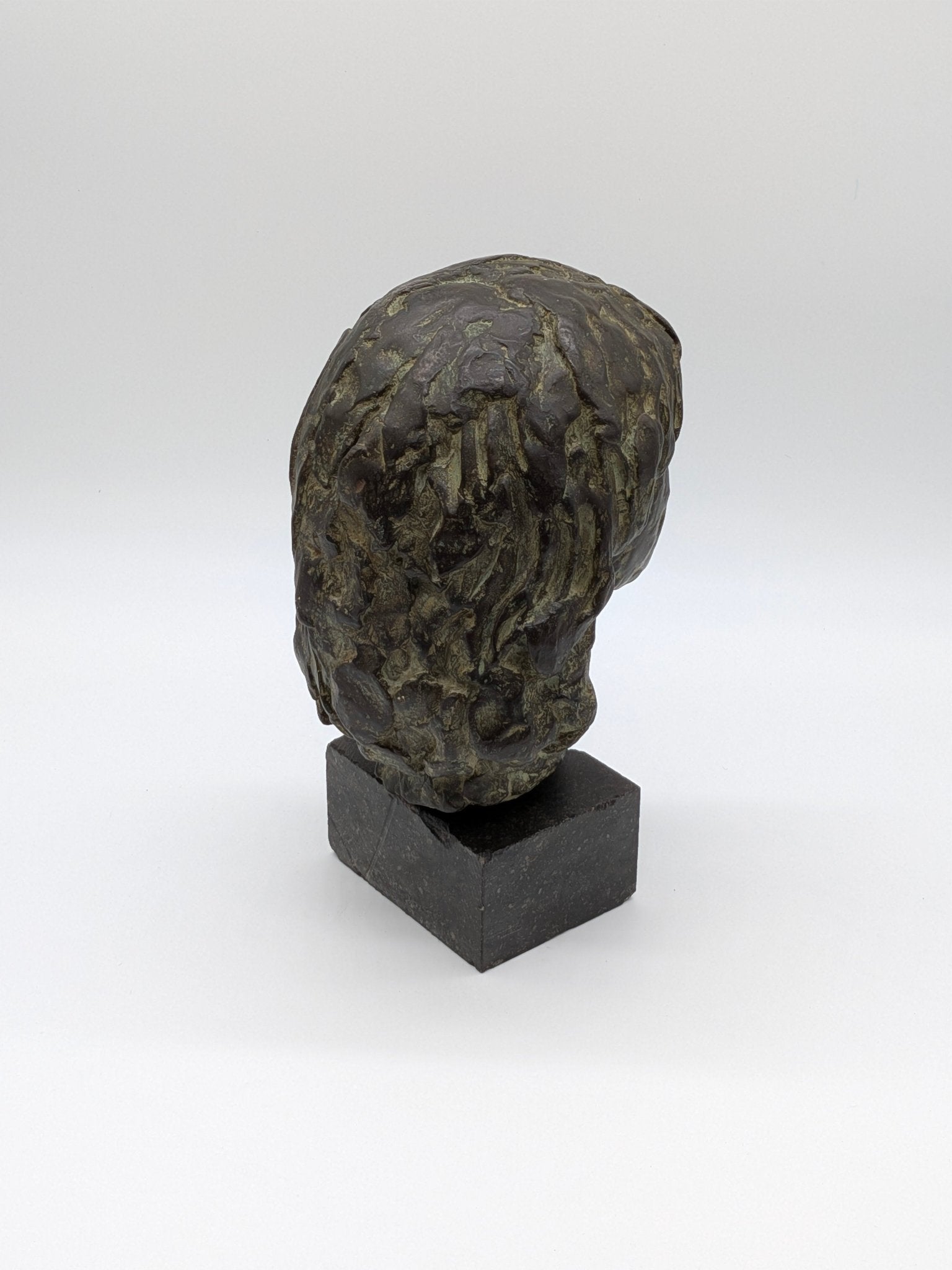 Marie Andriessen - Hoofd op sokkel - Holland Heritage Gallery