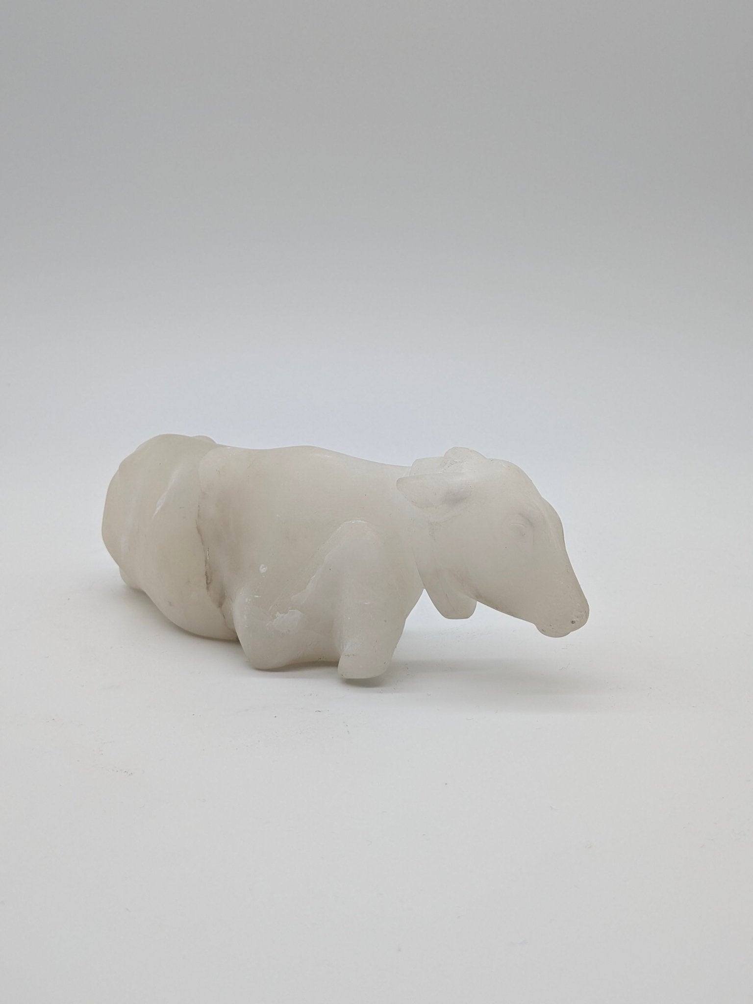 Mila van Beek - Albast liggende koe (1992) - Holland Heritage Gallery