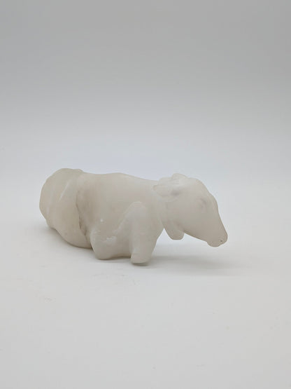 Mila van Beek - Albast liggende koe (1992) - Holland Heritage Gallery