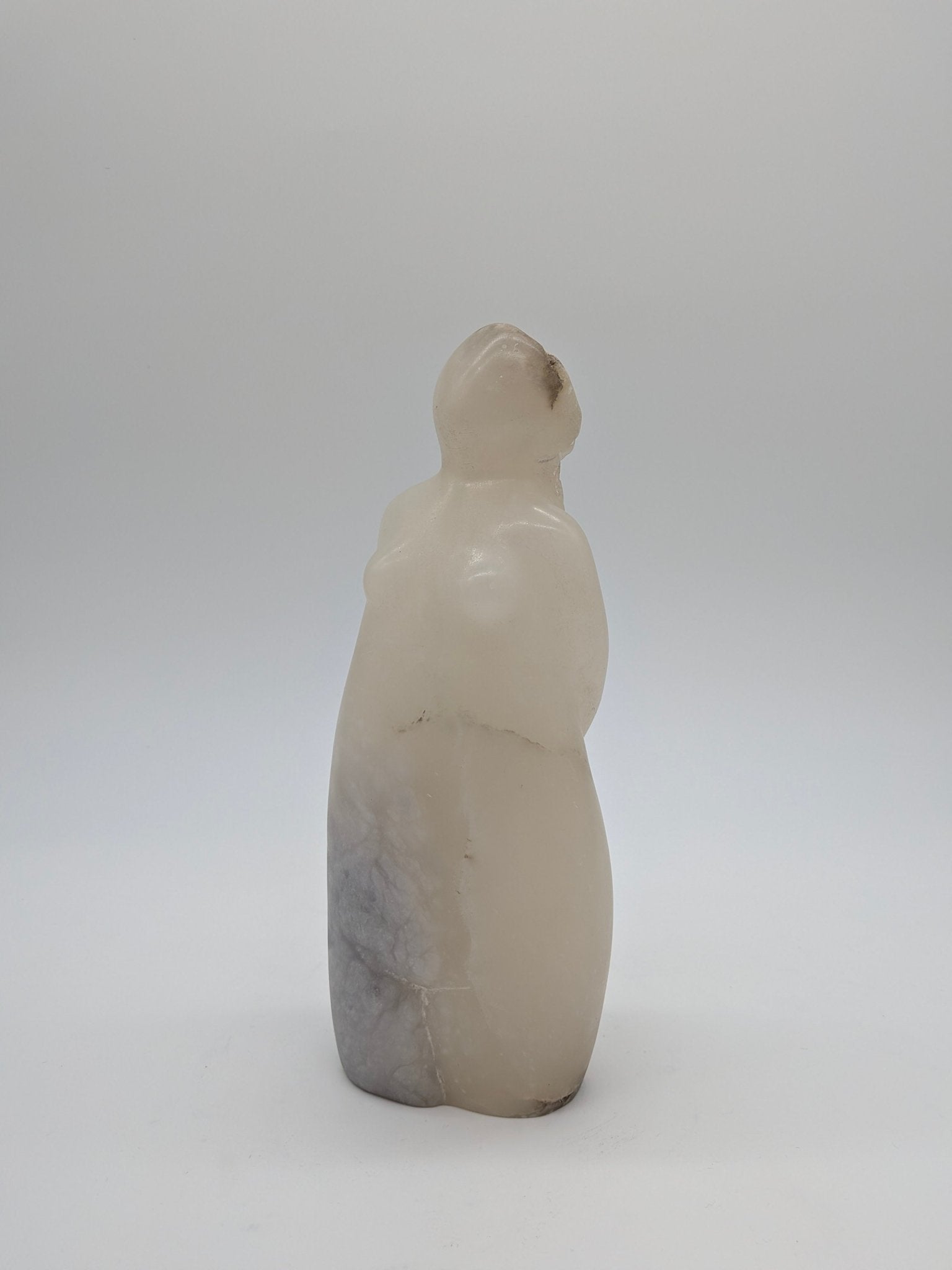 Mila van Beek - Albast staande vrouw (1999) - Holland Heritage Gallery