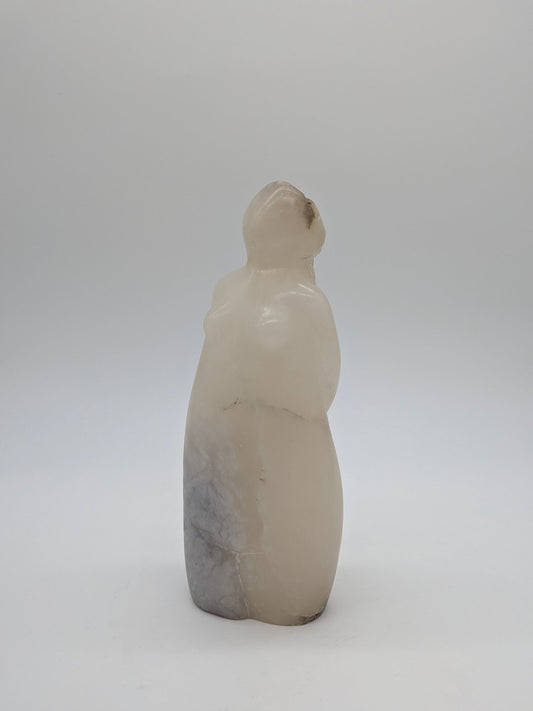 Mila van Beek - Albast staande vrouw (1999) - Holland Heritage Gallery