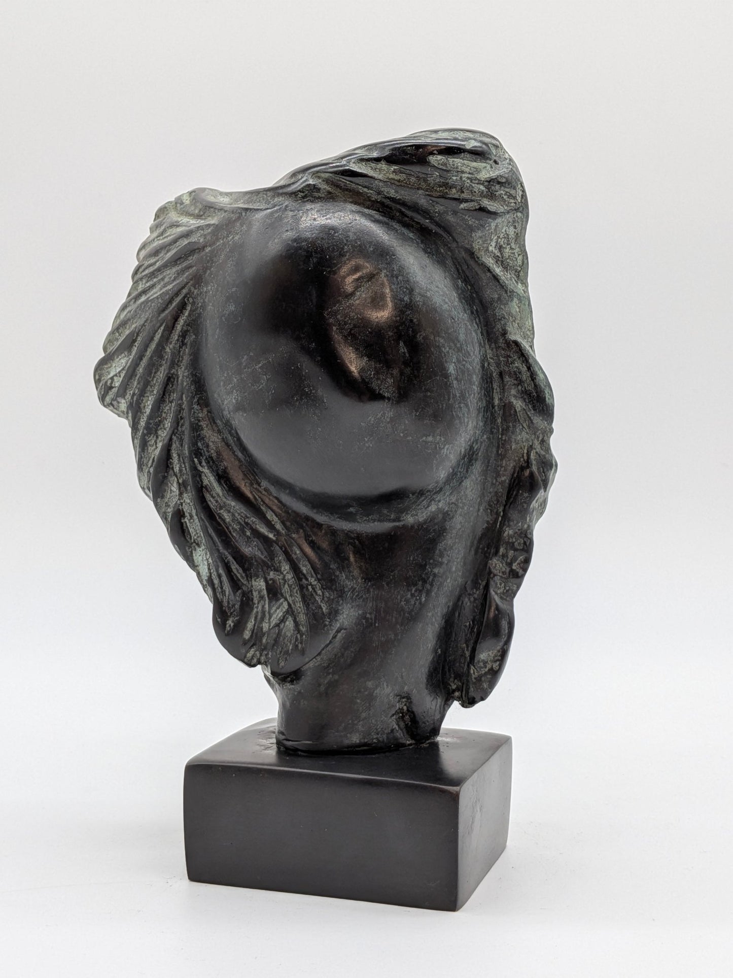 Monica van Dael - Meisjeskop 1/7 op sokkel - Holland Heritage Gallery