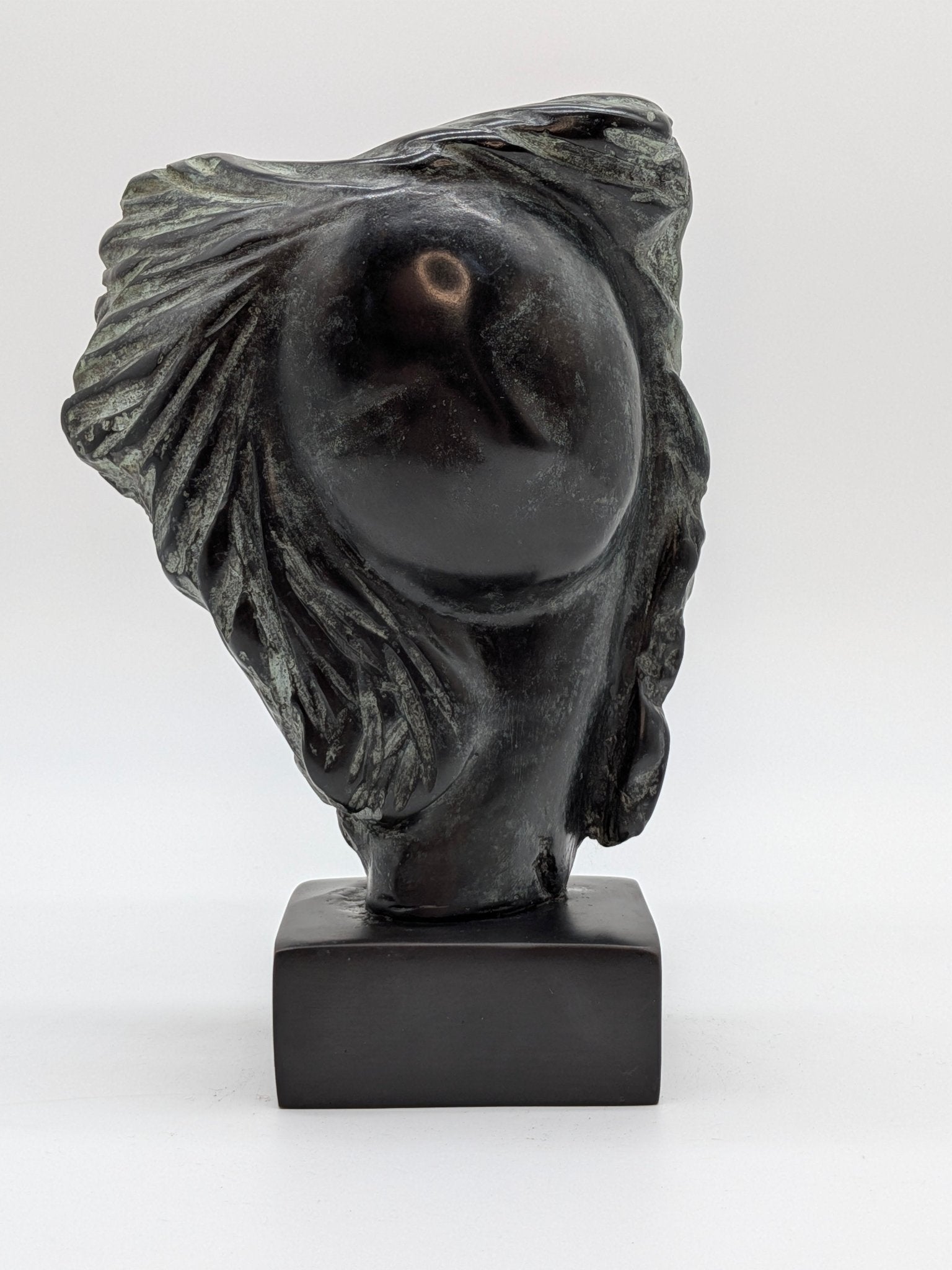 Monica van Dael - Meisjeskop 1/7 op sokkel - Holland Heritage Gallery