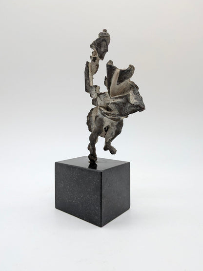 Onbekend - Abstract figuur wit gepatineerd op sokkel - Holland Heritage Gallery