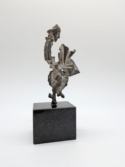 Onbekend - Abstract figuur wit gepatineerd op sokkel - Holland Heritage Gallery