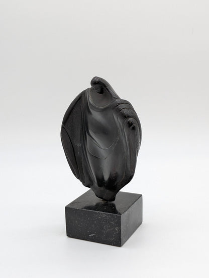 Onbekend - Figuur in gewaad op sokkel - Holland Heritage Gallery