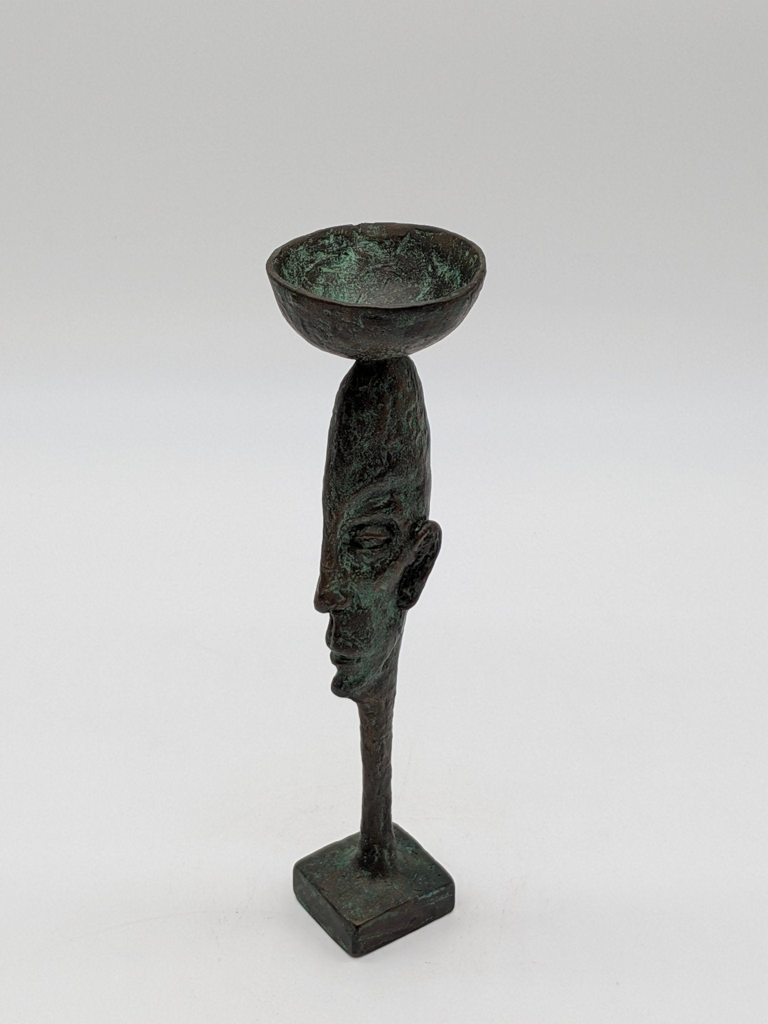 Onbekend - Man met schaal op hoofd - Holland Heritage Gallery