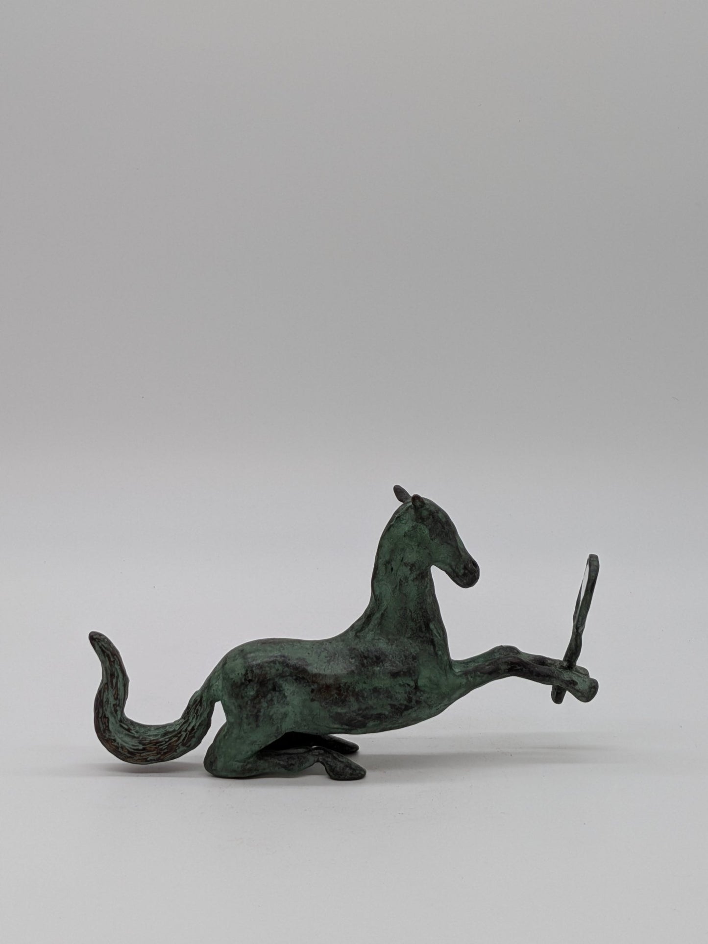 Kunstenaar onbekend - Bronzen beeld paardje met spiegel