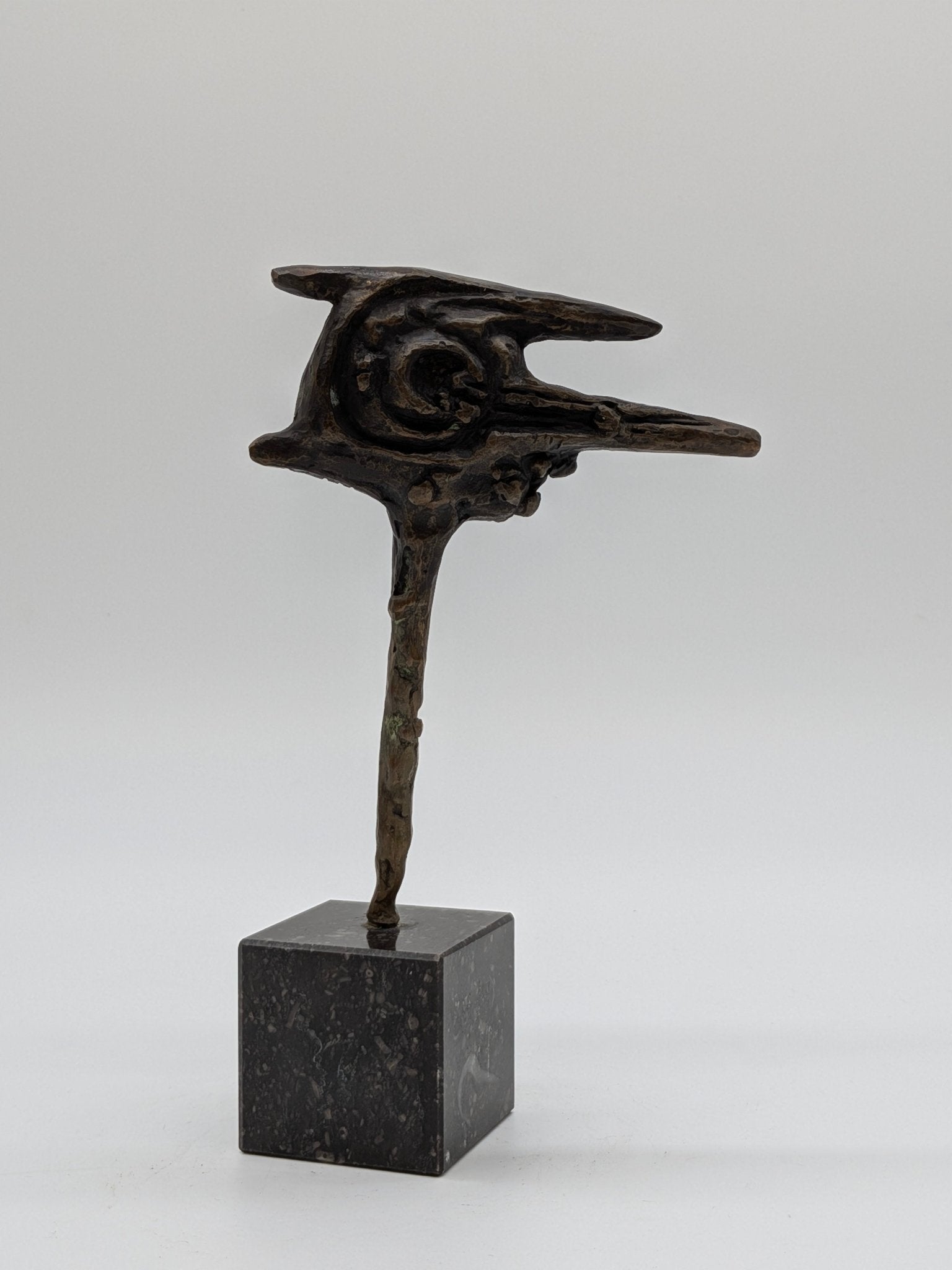 Onbekend signatuur - vogelachtige kop - Holland Heritage Gallery