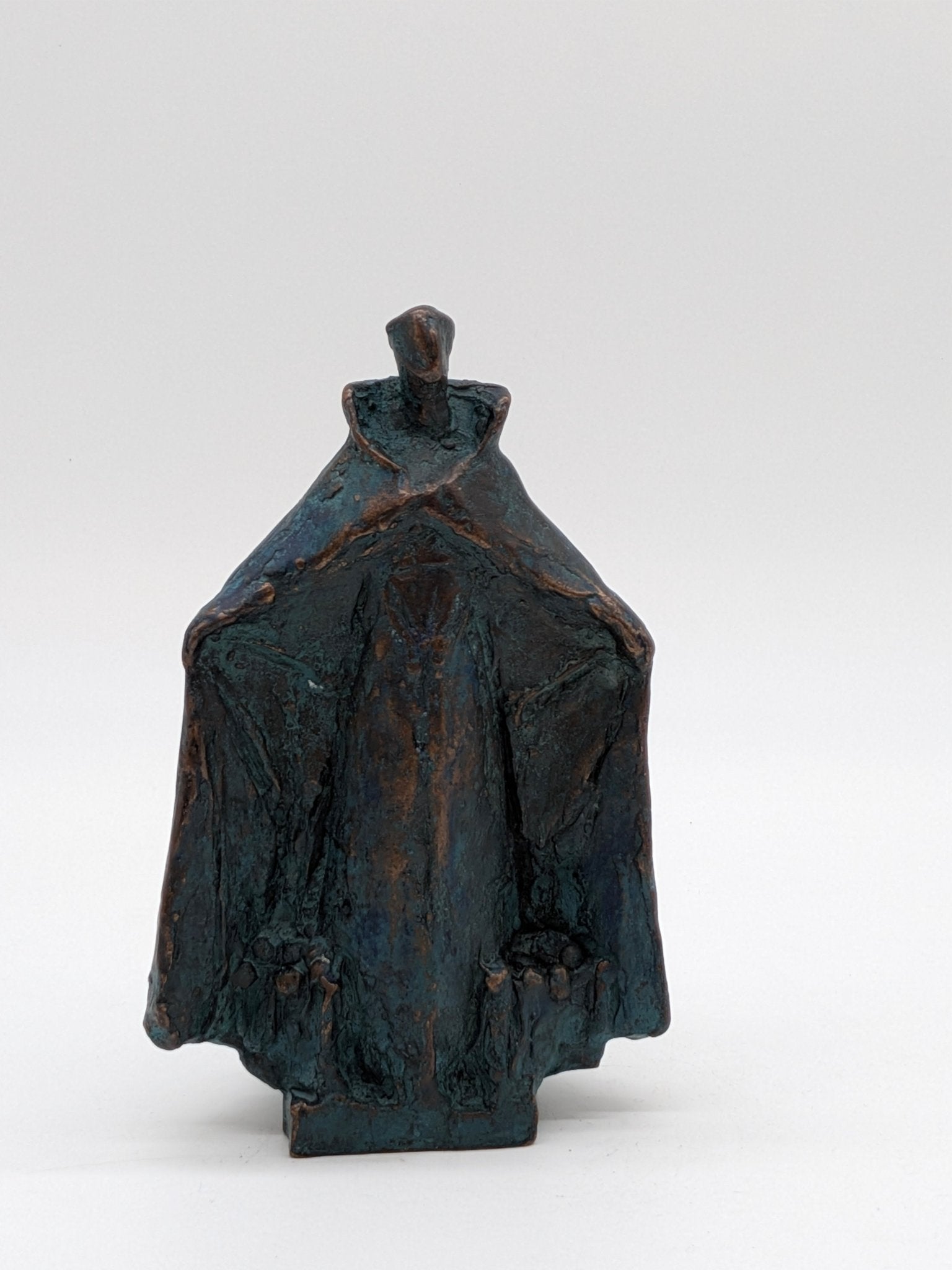 Onbekend - Vrouwelijk figuur armen wijd - Holland Heritage Gallery