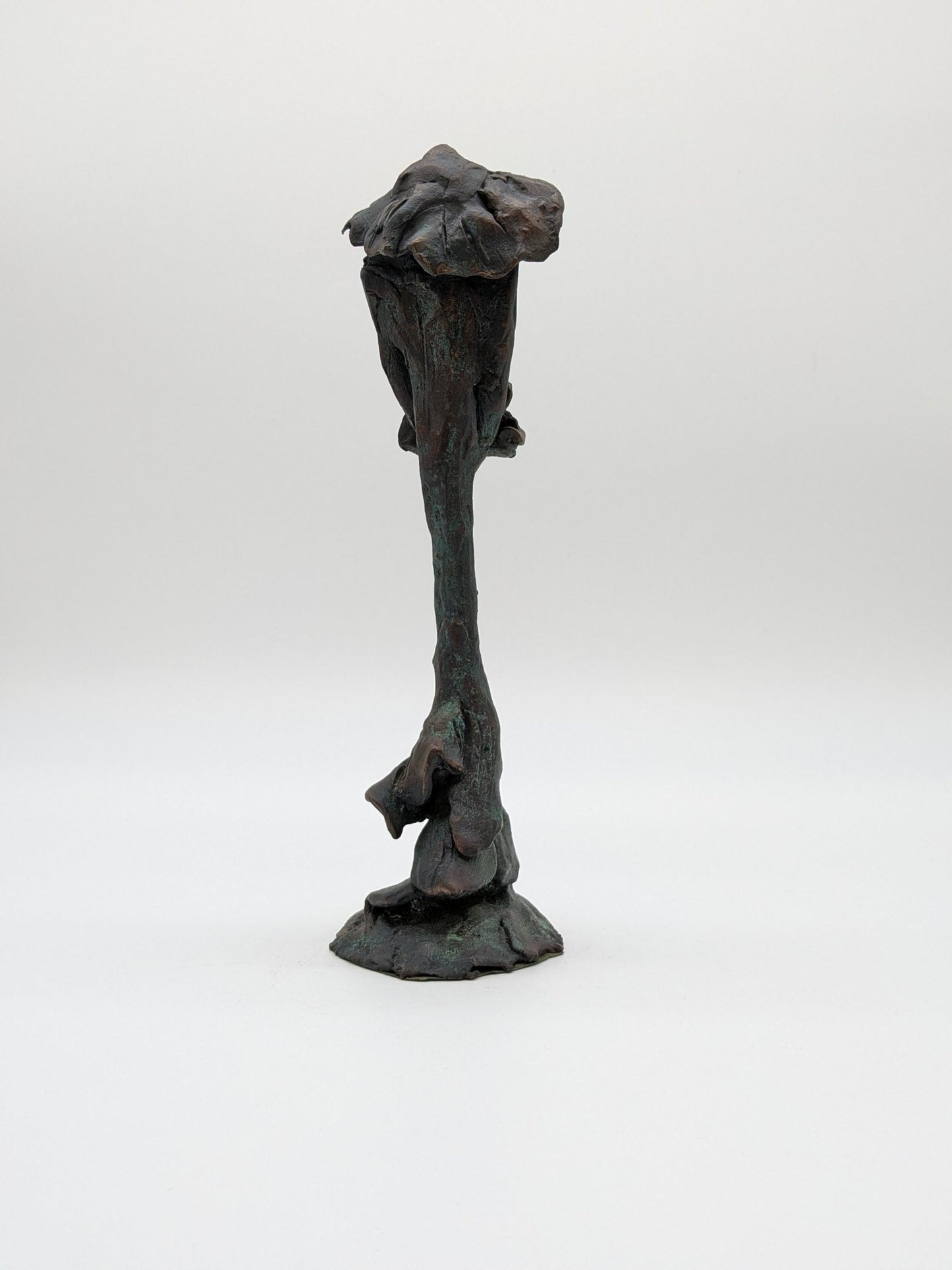 Onbekend signatuur - Abstract beeld figuur met hoed