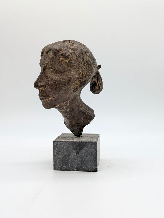 Piet van Heerden - Meisje met staart op sokkel - Holland Heritage Gallery