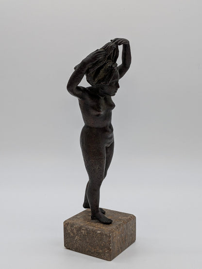 Pieter Starreveld - Vrouwelijk naakt met handdoek op sokkel - Holland Heritage Gallery