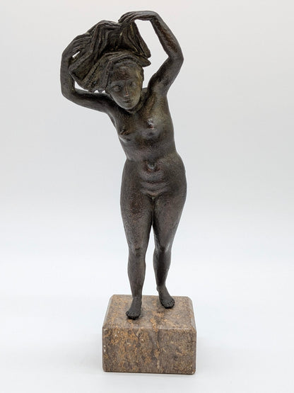 Pieter Starreveld - Vrouwelijk naakt met handdoek op sokkel - Holland Heritage Gallery