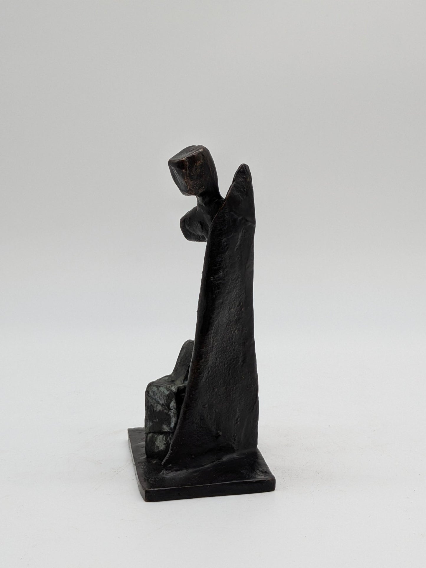 Renée van Leusden - Figuur met koffer (2003) 5/25 - Holland Heritage Gallery