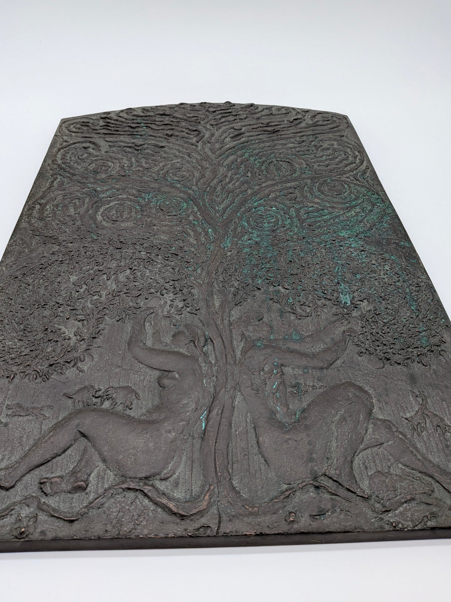 Adri van Rooijen - Brons reliëf Adam en Eva