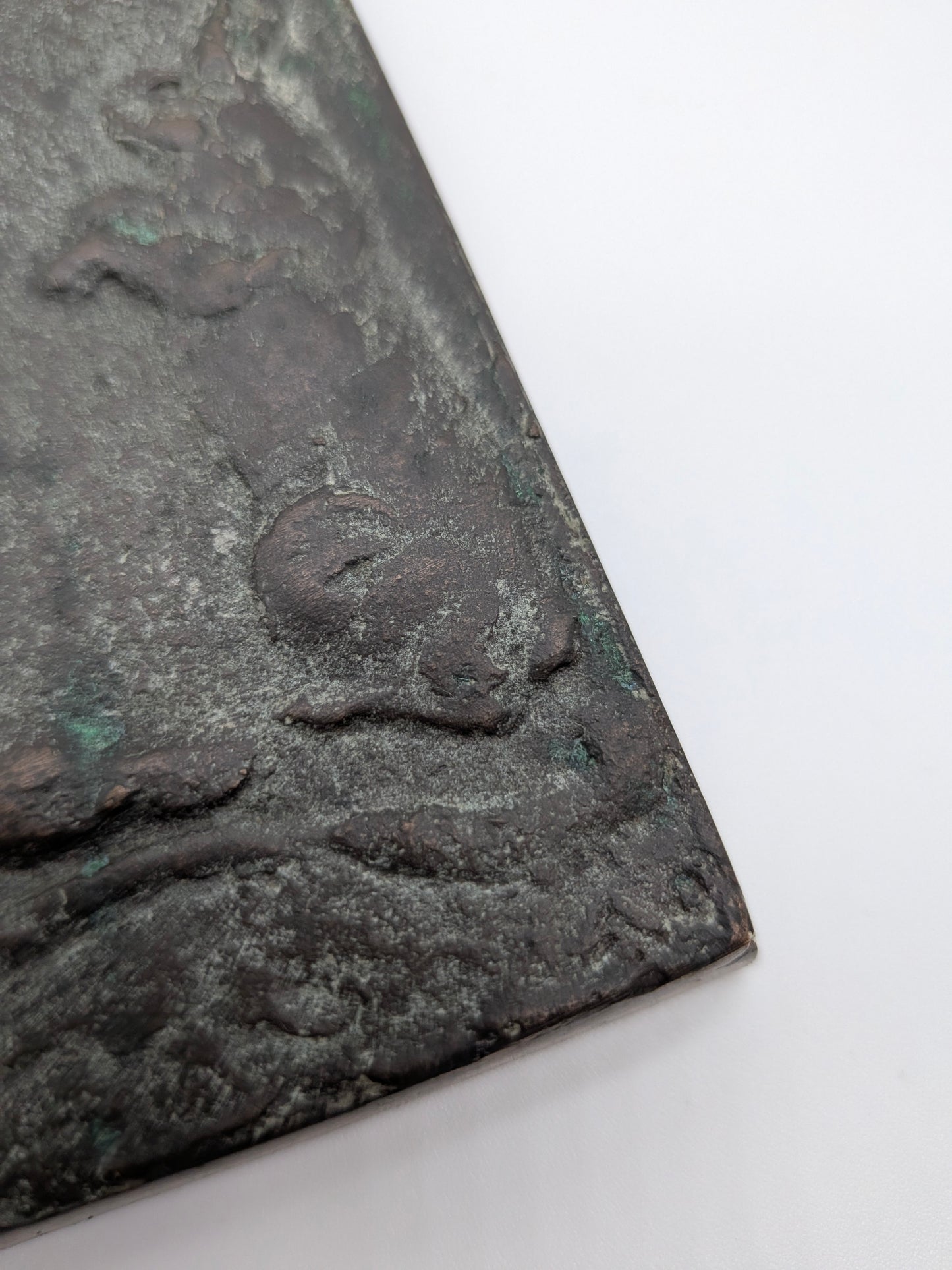 Adri van Rooijen - Brons reliëf Adam en Eva