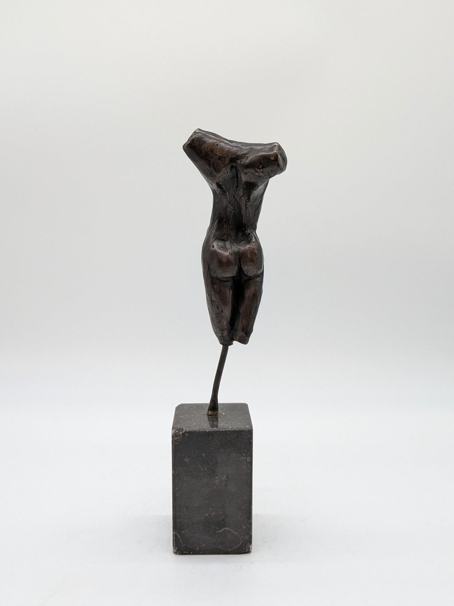 Rob Cerneüs - Torso op sokkel 2/6 (1996) - Holland Heritage Gallery
