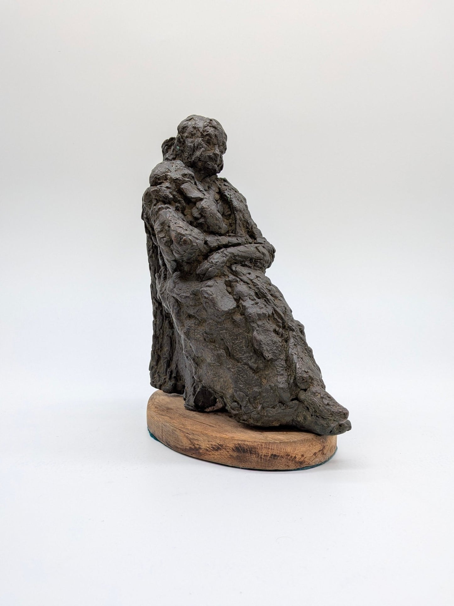 Ruth Brouwer - Oude vrouw zittend in stoel - Holland Heritage Gallery